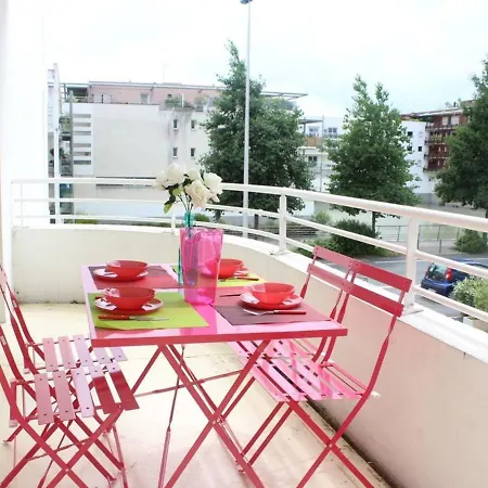 2 Pieces Avec Balcon, Parking Et Piscine, - Fr-1-246-11 * לה רושל