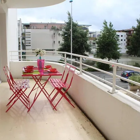 דירה 2 Pieces Avec Balcon, Parking Et Piscine, - Fr-1-246-11